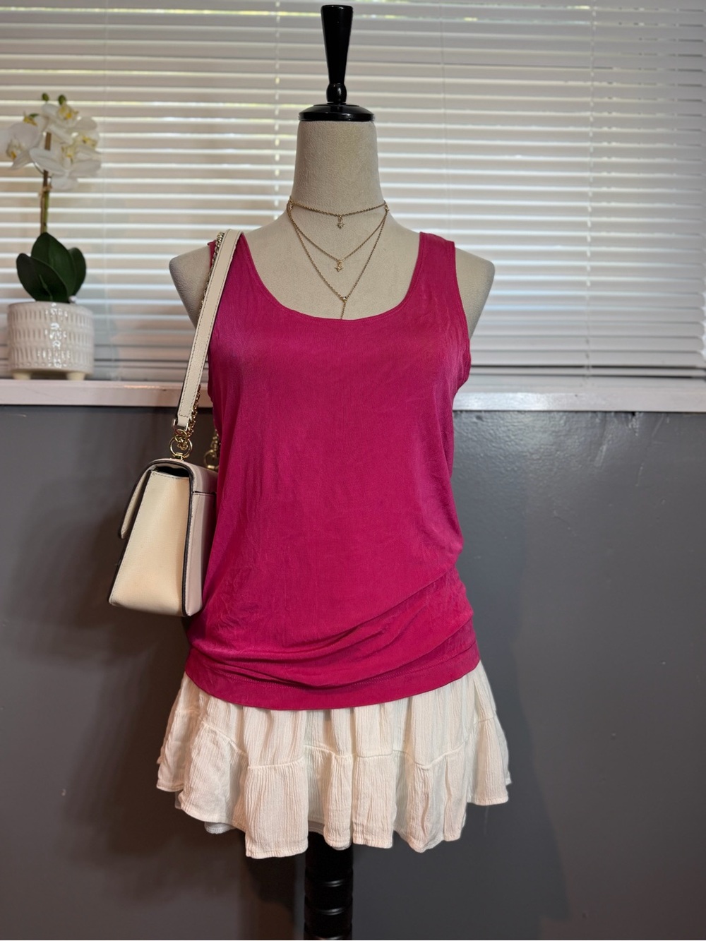Chico’s Travelers Hot Pink Slinky Stretch Tank Top Size 1 Y2K